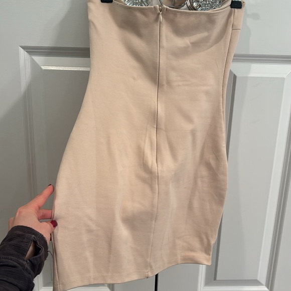 superdown nude contour bodycon halter dress - Picture 6 of 6